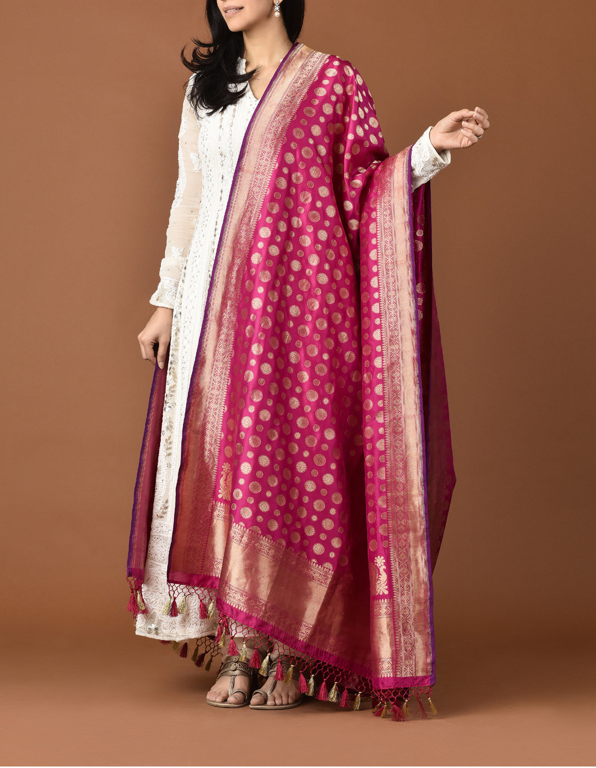 Banarasi Silk Dupatta Silk Flower Round Small & Big Buti Magenta Dupatta