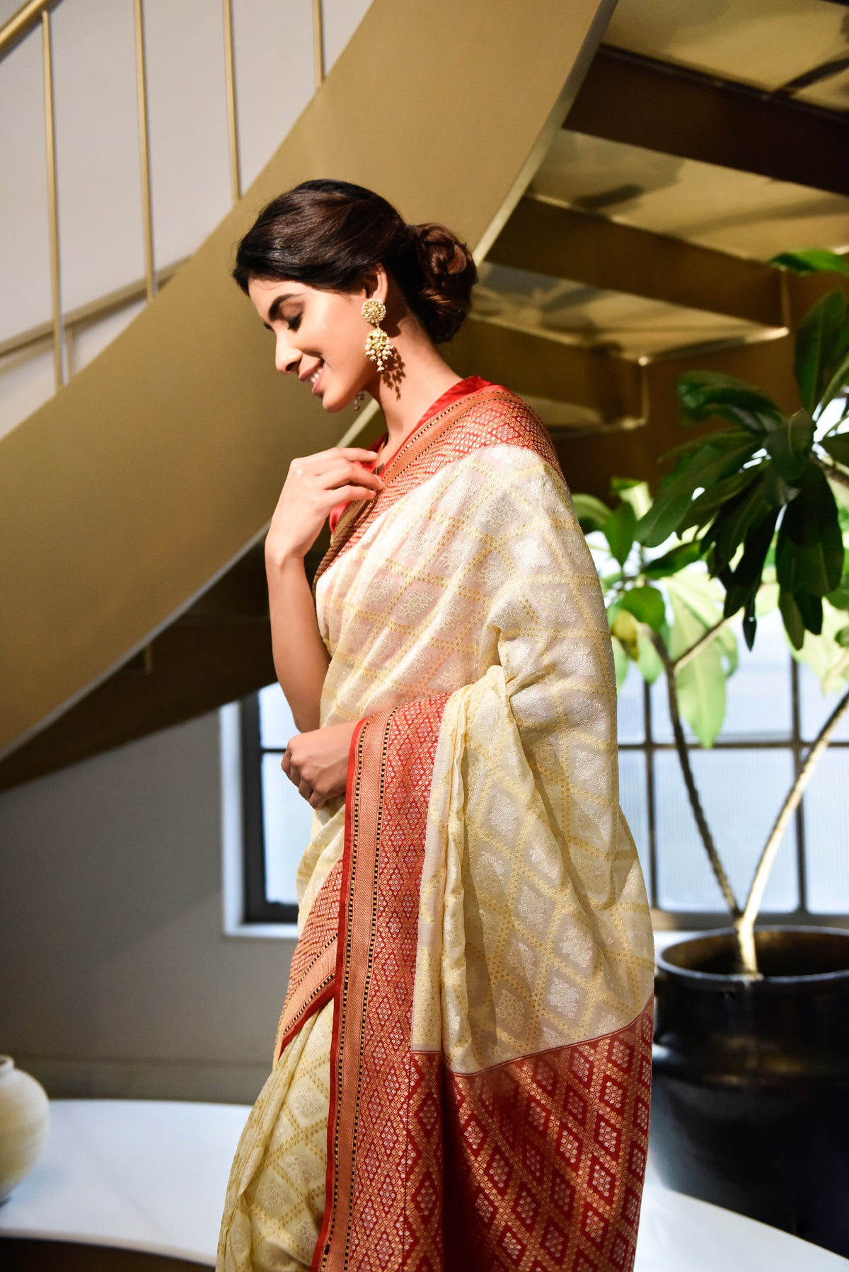 Banarasi Silk Revival Jaal Border Ivory Saree