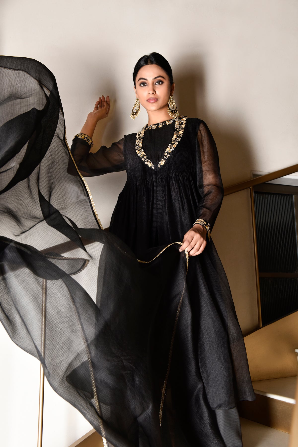 Kota Silk Pintac Tunic With Zardori Flower Border Embroidery With Palazzo & Dupatta Outfit