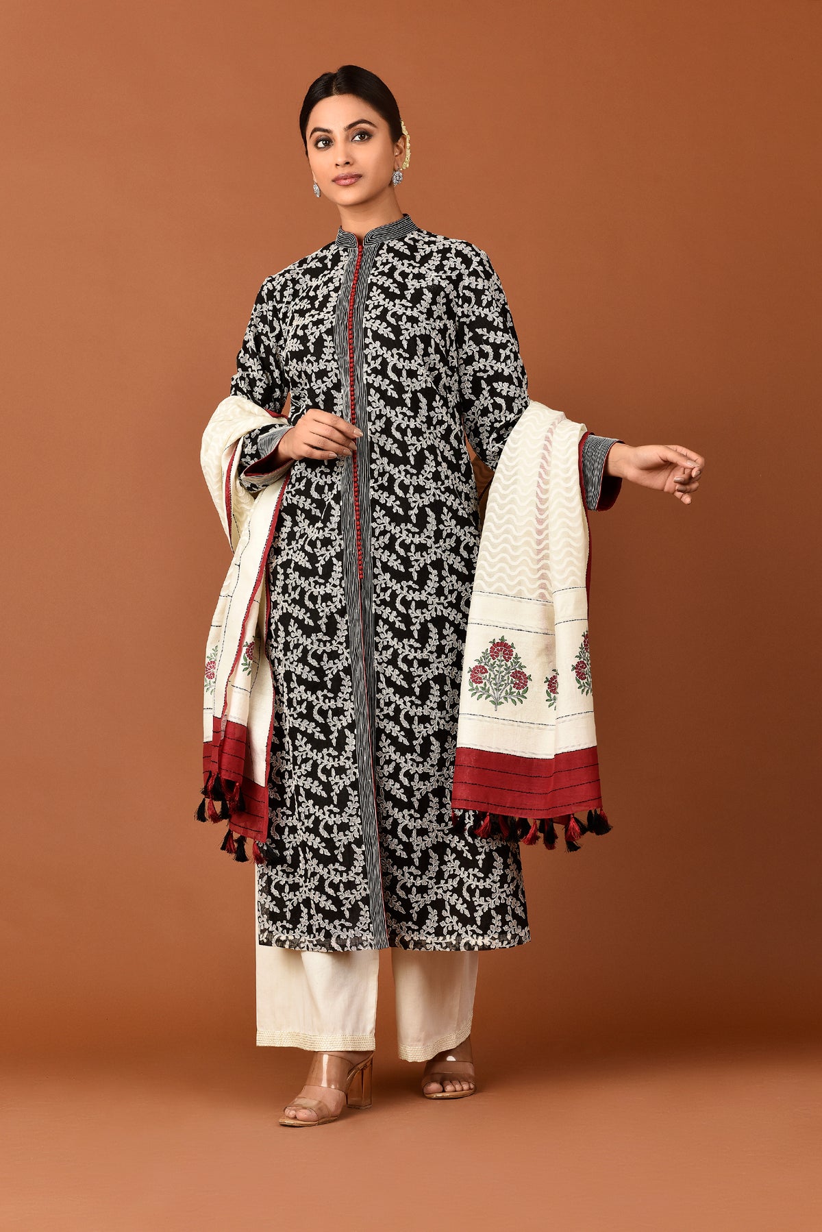 Banarasi Kota Gadh Print Leaf Jaal With Dori Embroidery With Palazzo & Dupatta Outfit - Black