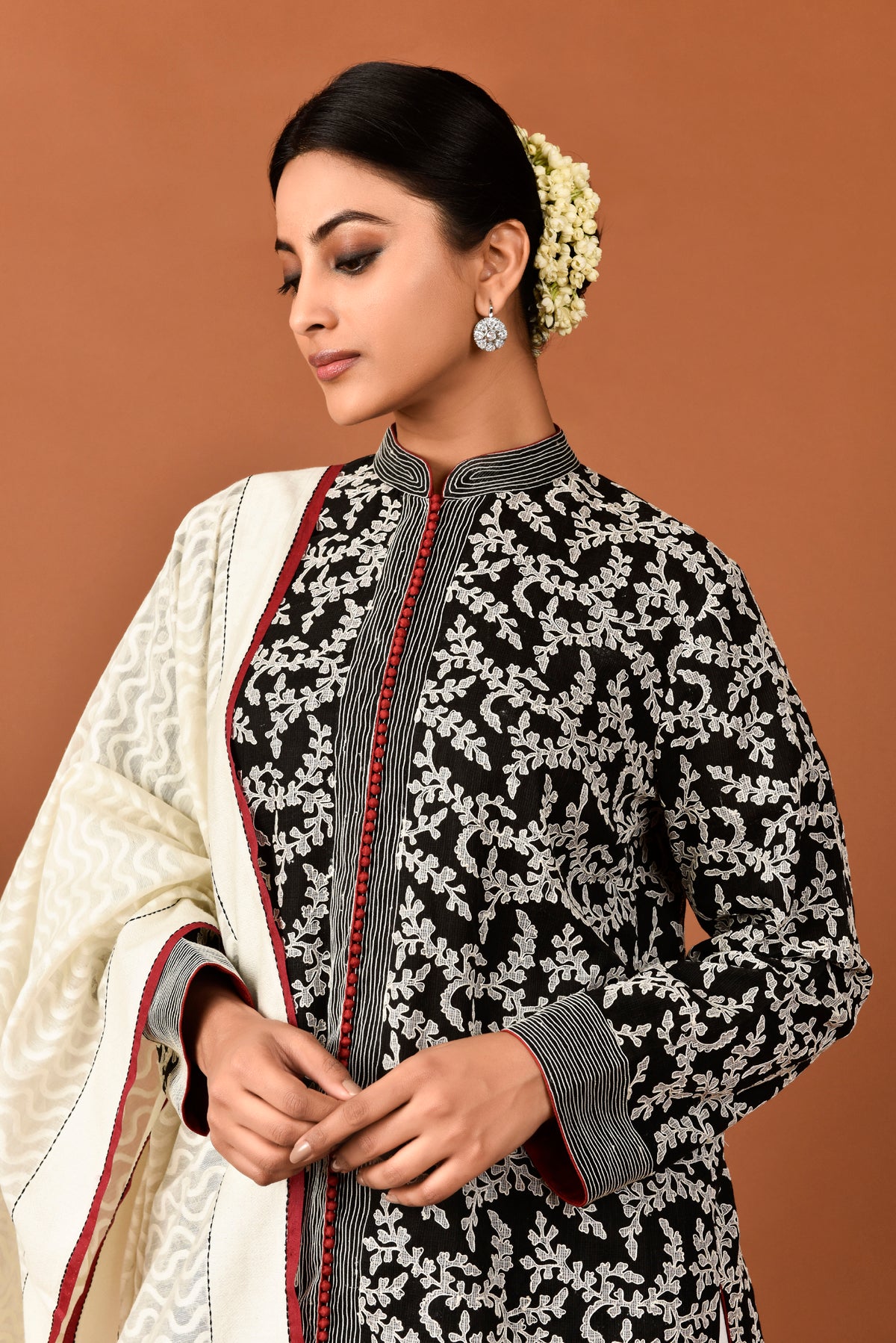 Banarasi Kota Gadh Print Leaf Jaal With Dori Embroidery With Palazzo & Dupatta Outfit - Black