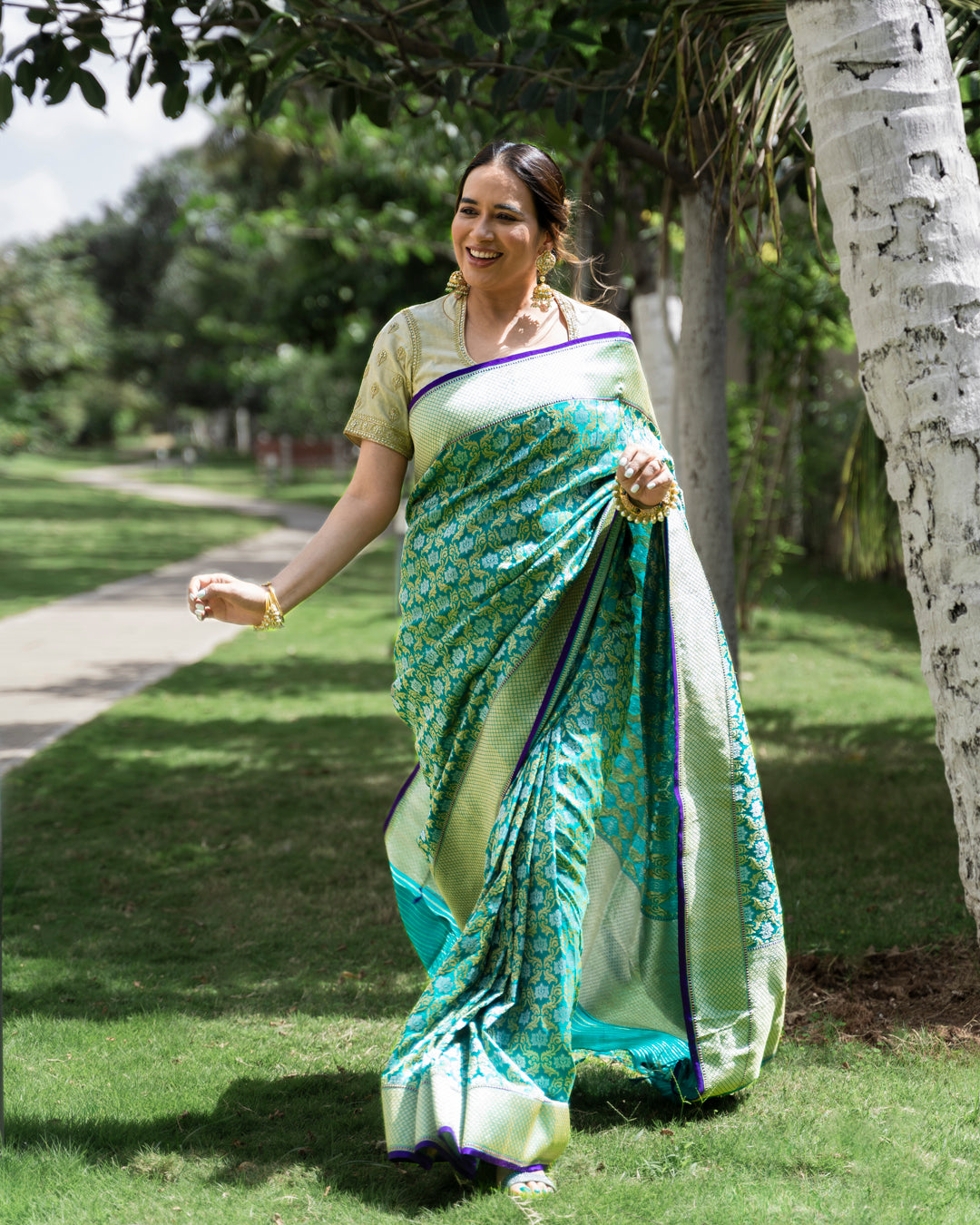 Banarasi Silk Ultakatori Jaal Green Saree