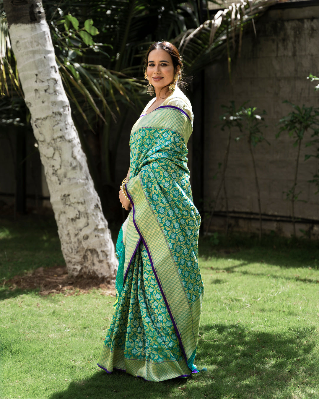 Banarasi Silk Ultakatori Jaal Green Saree