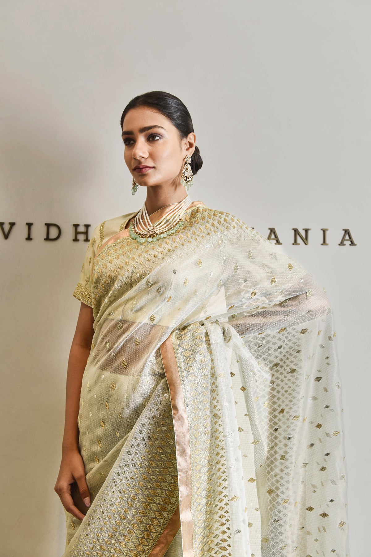 Kota Tissue Grded Diamond Embroidery Saree