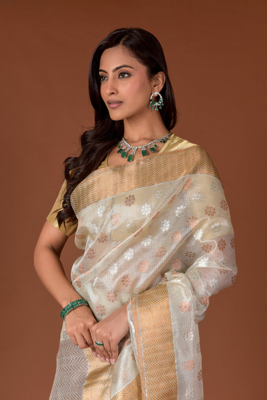 Kota Tissue Saree – Silver | Silver & Gold Floral Booti Jacquard Weave | Chevron Zari Border | Handwoven Luxury Festive Saree