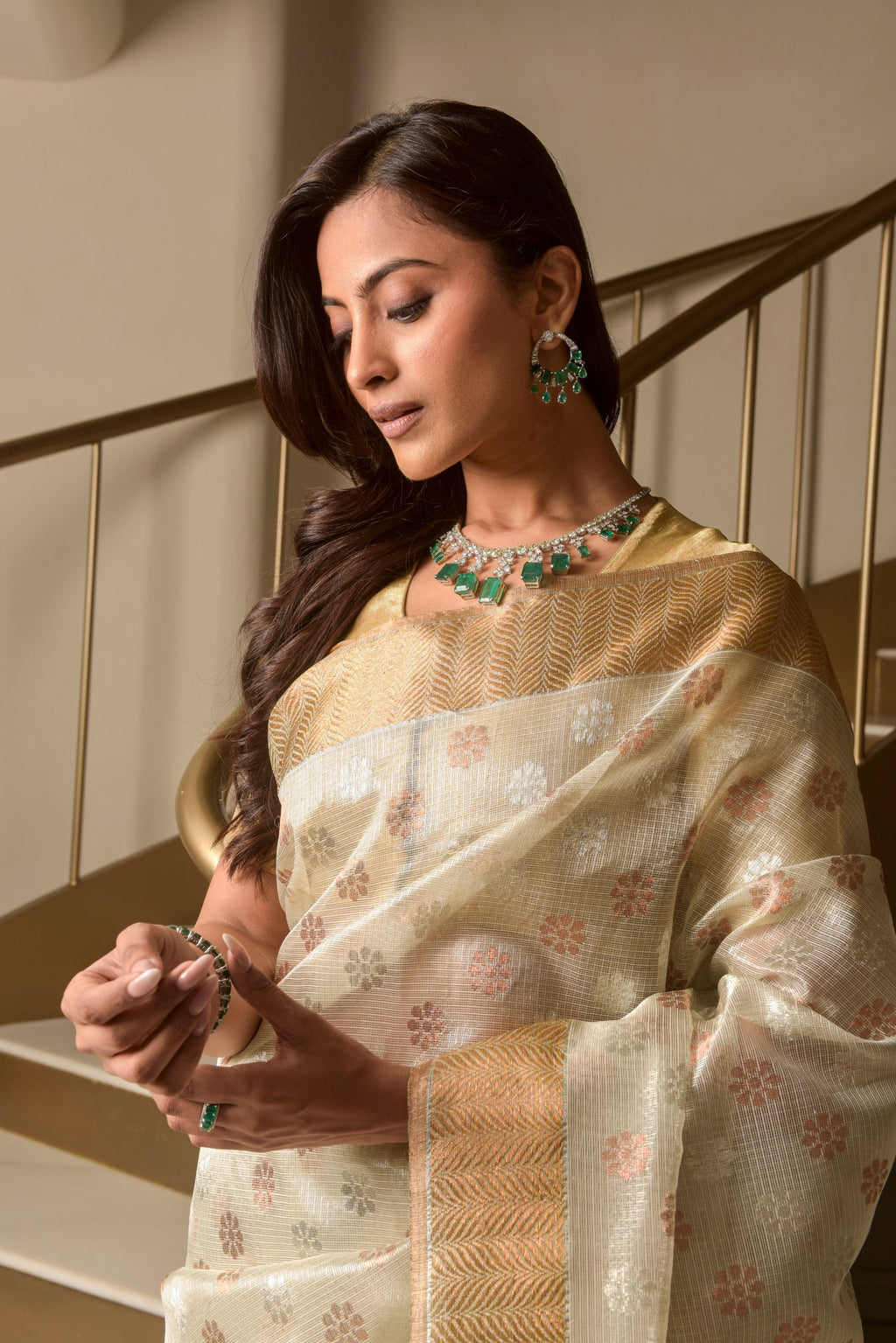 Kota Tissue Saree – Silver | Silver & Gold Floral Booti Jacquard Weave | Chevron Zari Border | Handwoven Luxury Festive Saree
