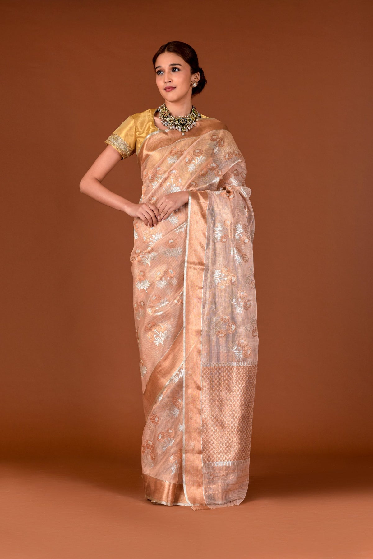Kota Tissue Saree – Peach | Mehak All-Over Silver & Gold Floral Buti Weave | Lattice Zari Border & Pallu | Handwoven Luxury Festive Saree