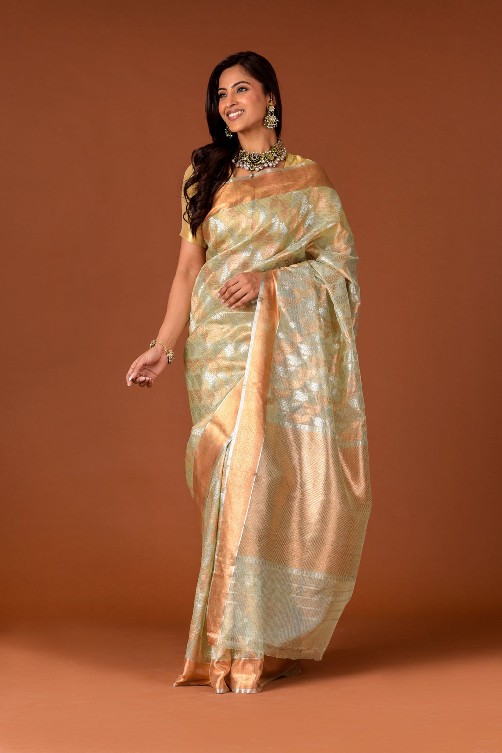 Kota Tissue Saree – Pista Green | Mehaksha All-Over Silver & Gold Leaf Jaal Weave | Rose Gold Chevron Zari Border | Handwoven Luxury Festive Saree