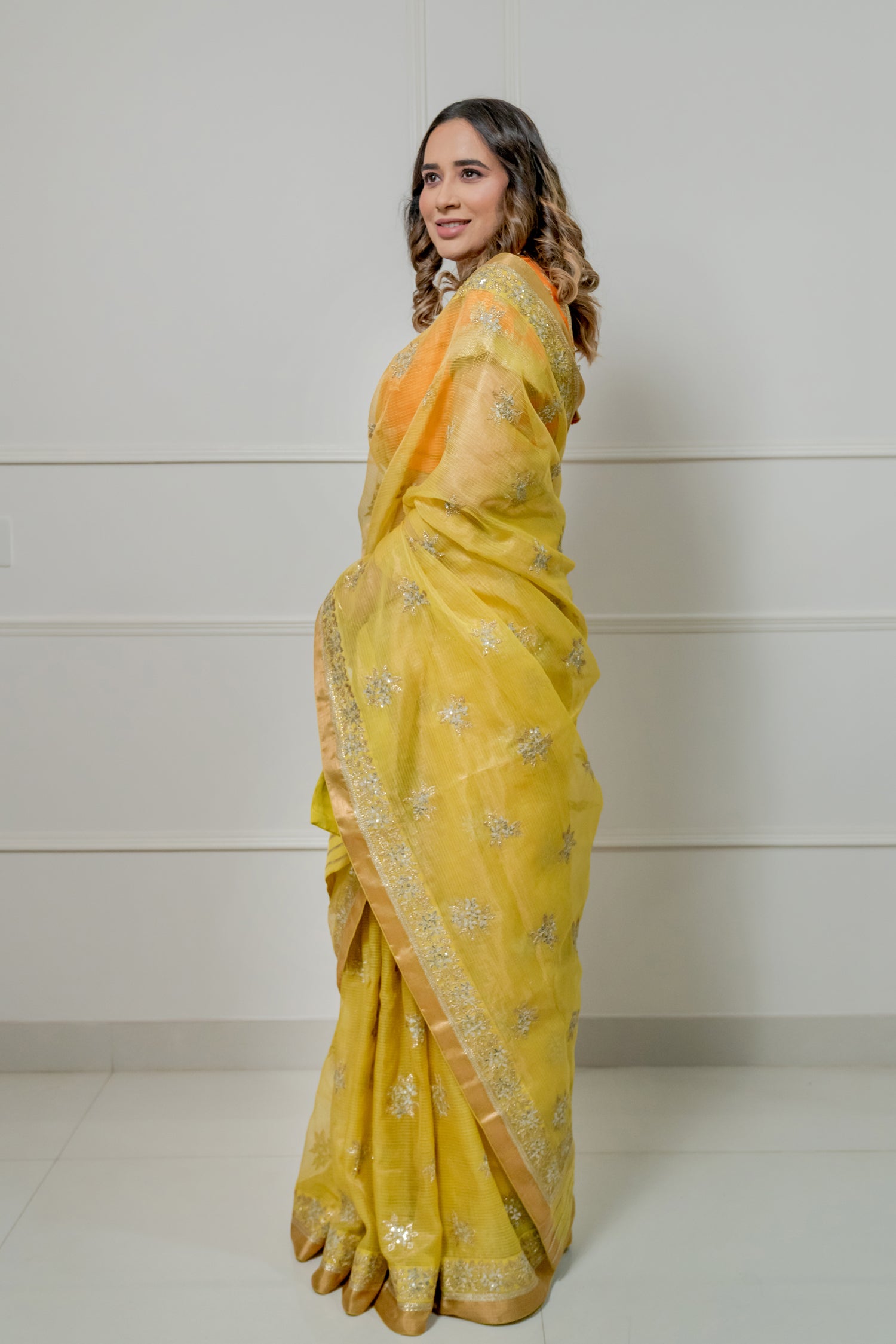 Kota Tissue Silver Lily Flower Border with Buti Saree