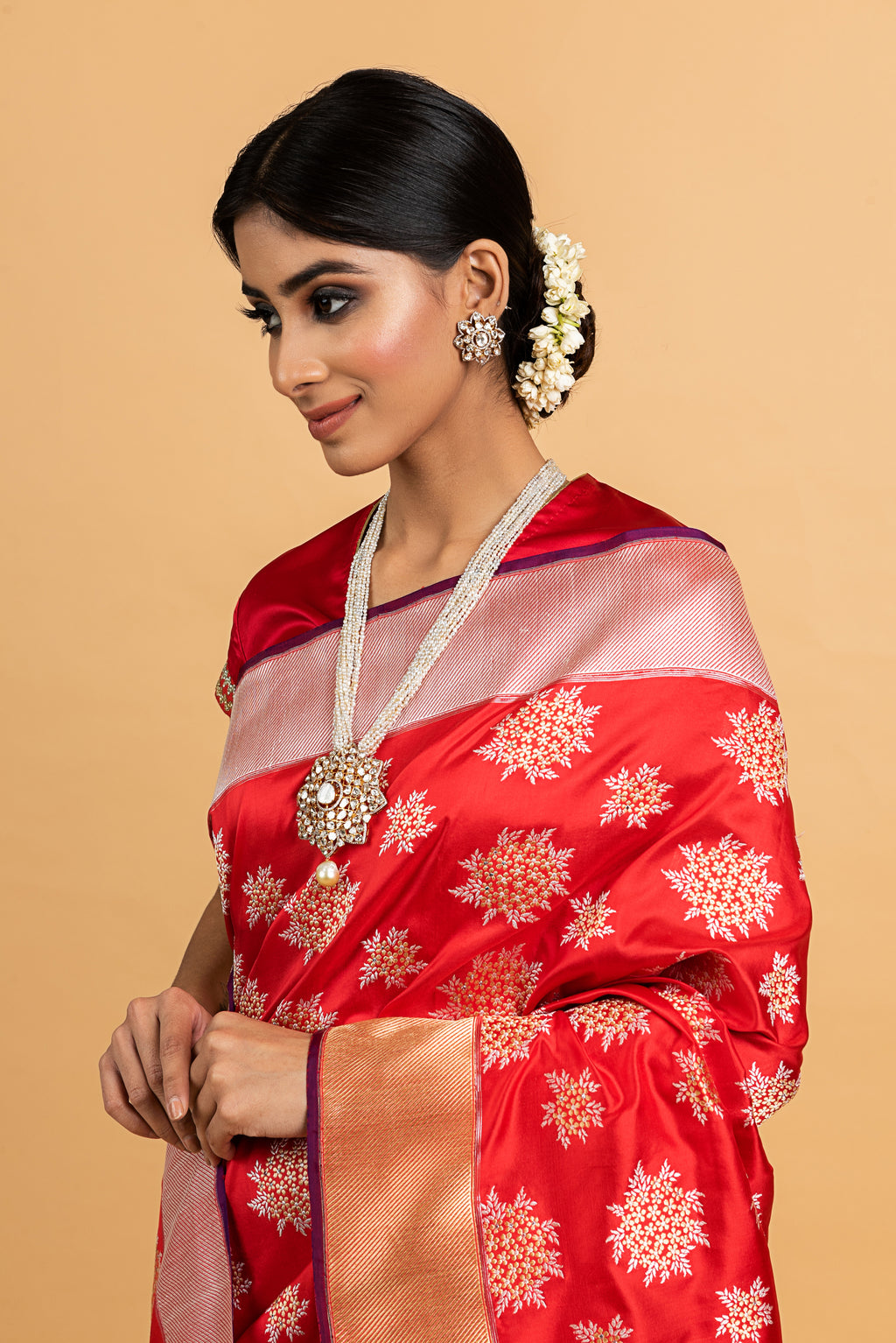 Banarasi Katan Silk Cluster Motif Silver and Gold Red Saree