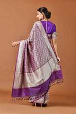 Load image into Gallery viewer, Banarasi Silk Himalayan Flower Silver/Gold Jaal Saree
