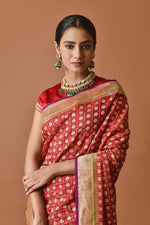 Load image into Gallery viewer, Banarasi Silk New Bridal Jaal With Buti Saree
