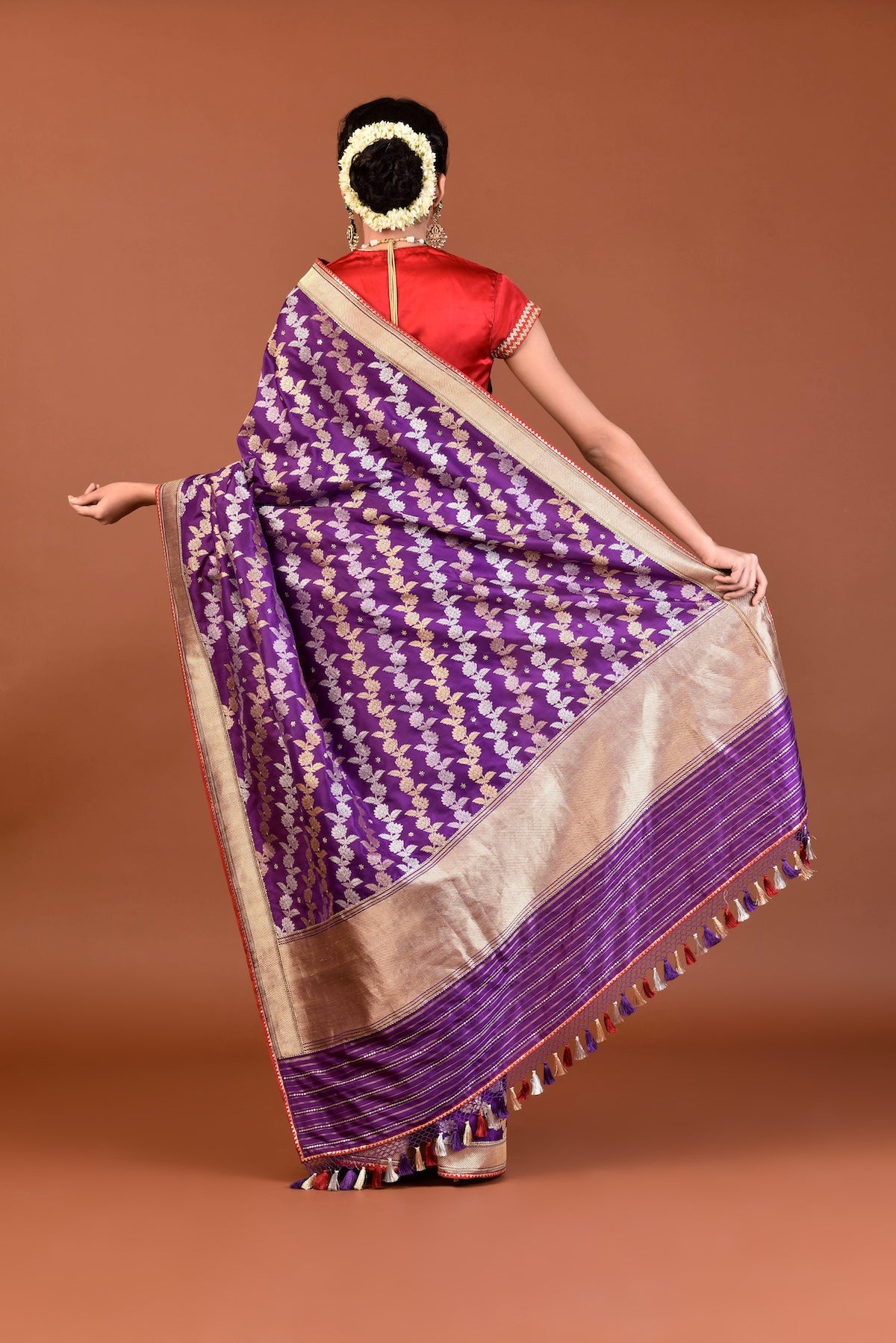 Banaras Katan Silk Diagonal Sequin Beil Saree – Purple