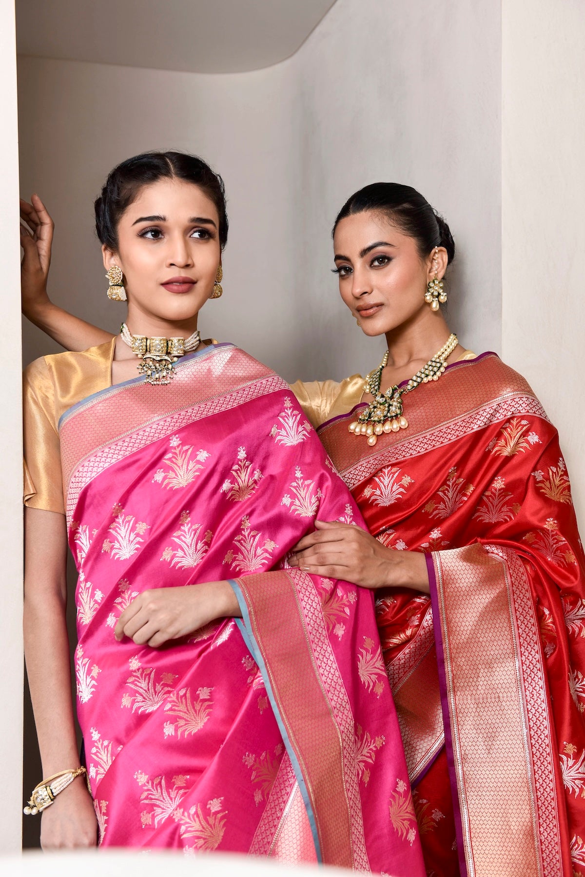 Banaras Katan Silk Lily Flower Buti Saree – Red