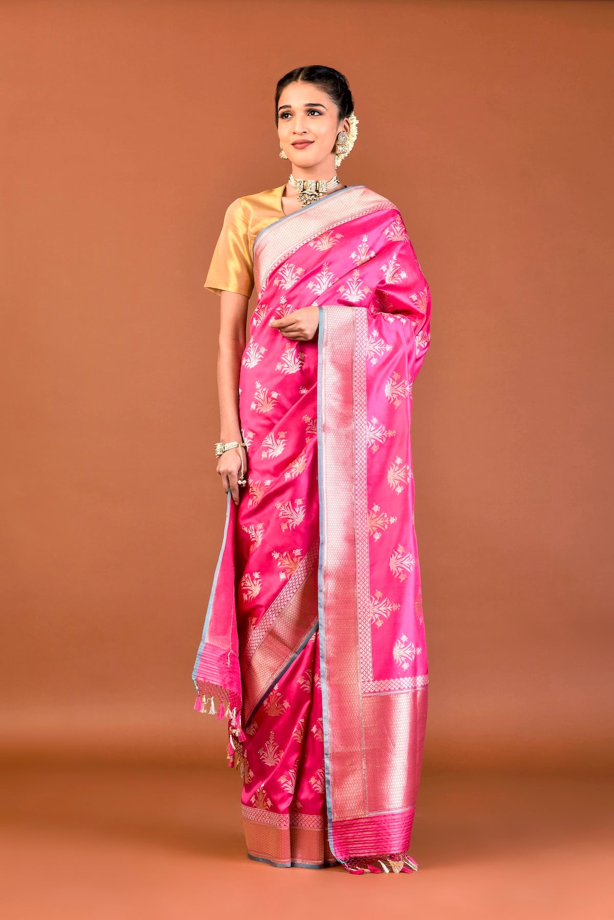 Banaras Katan Silk Lily Flower Buti Saree - Pink
