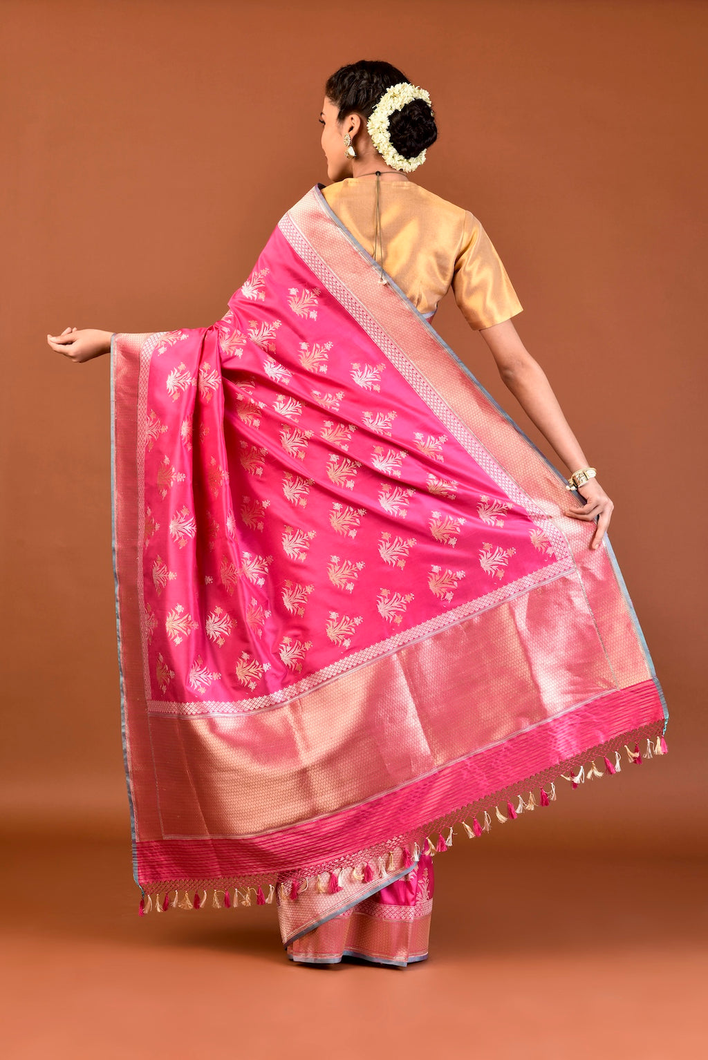 Banaras Katan Silk Lily Flower Buti Saree - Pink