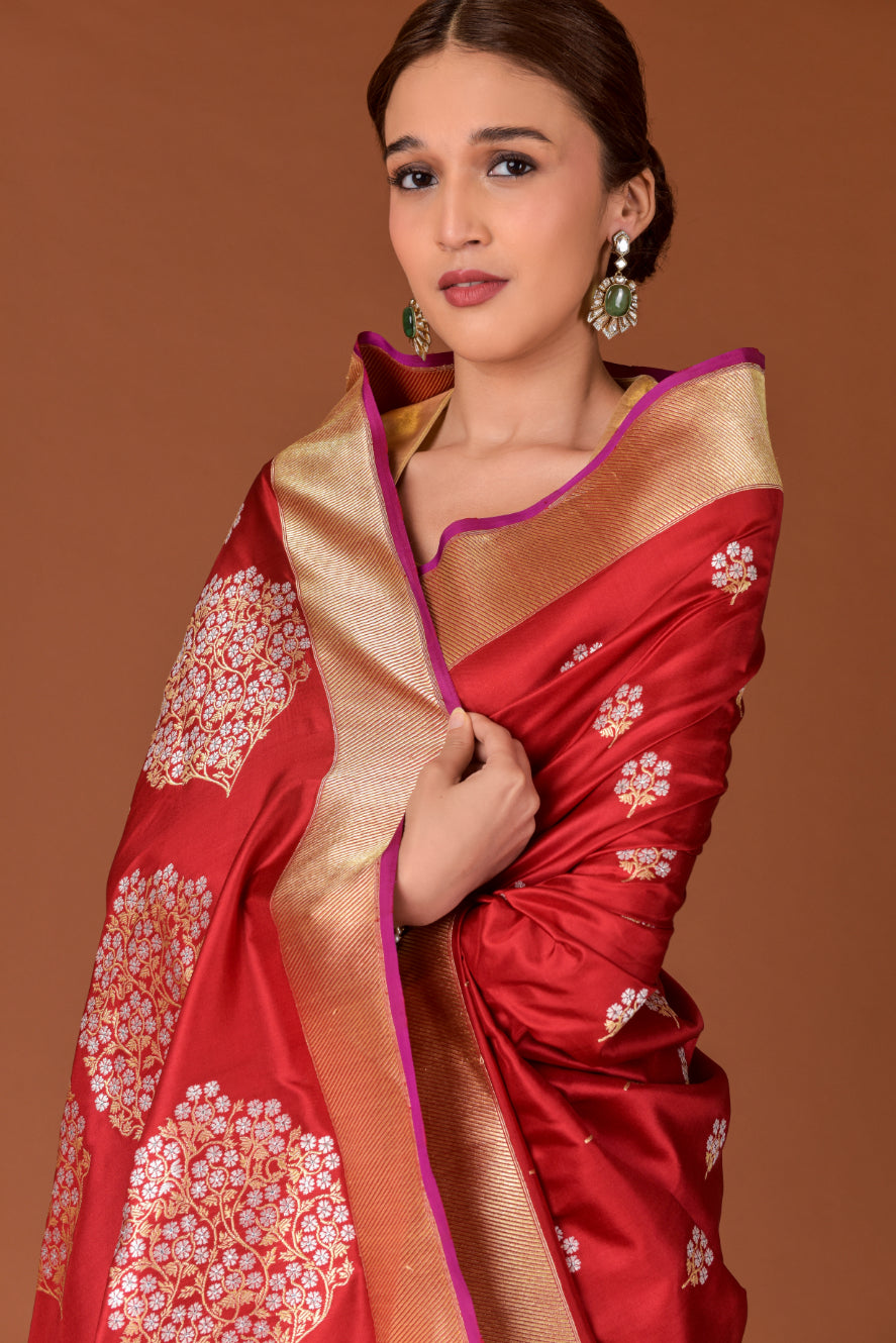 Banaras Katan Silk Saree – Red | Mogra Cluster Booti with Large Medallion Pallu | Handwoven Banarasi Bridal Saree