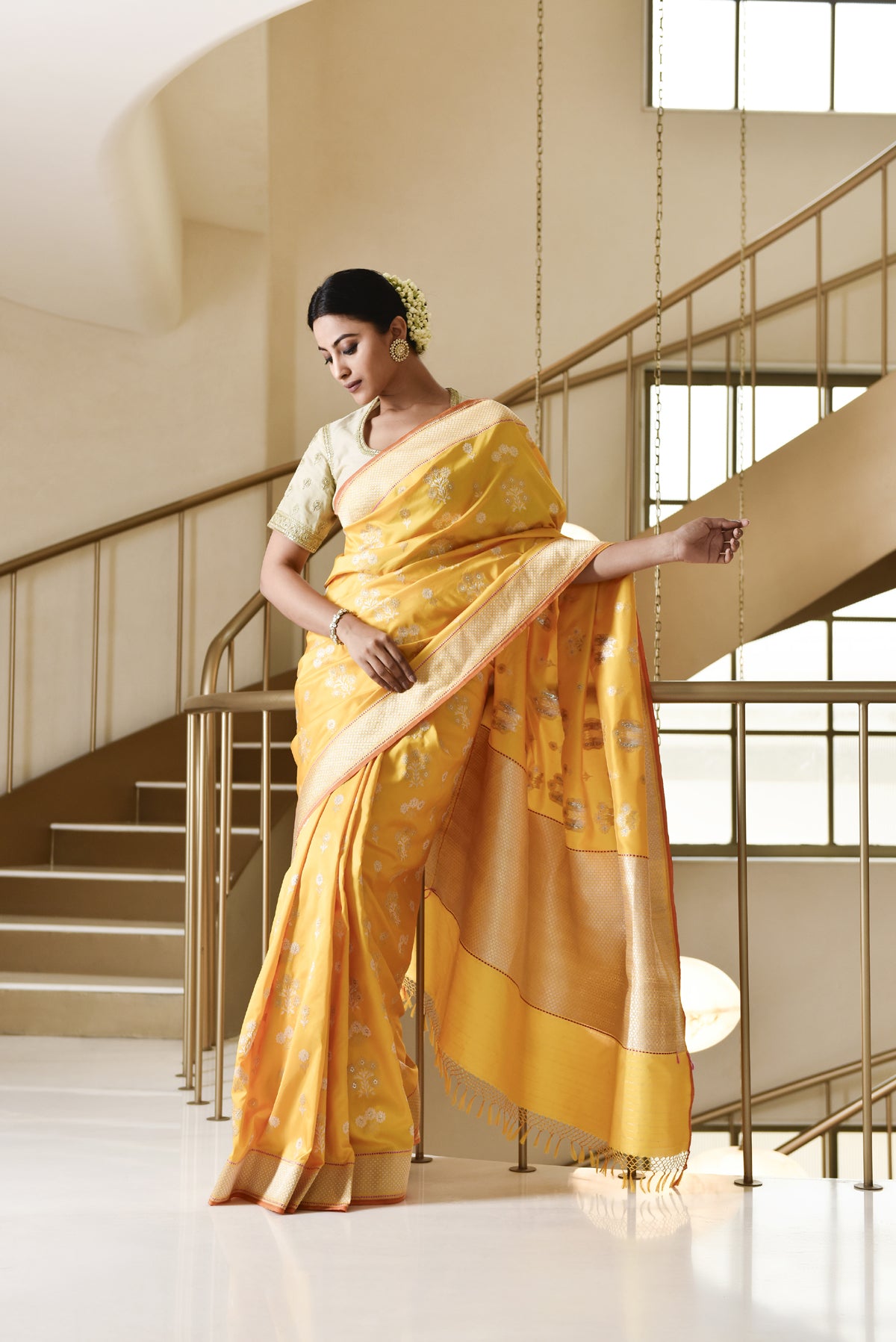 Banarasi Silk Phool Bahar Buta Saree