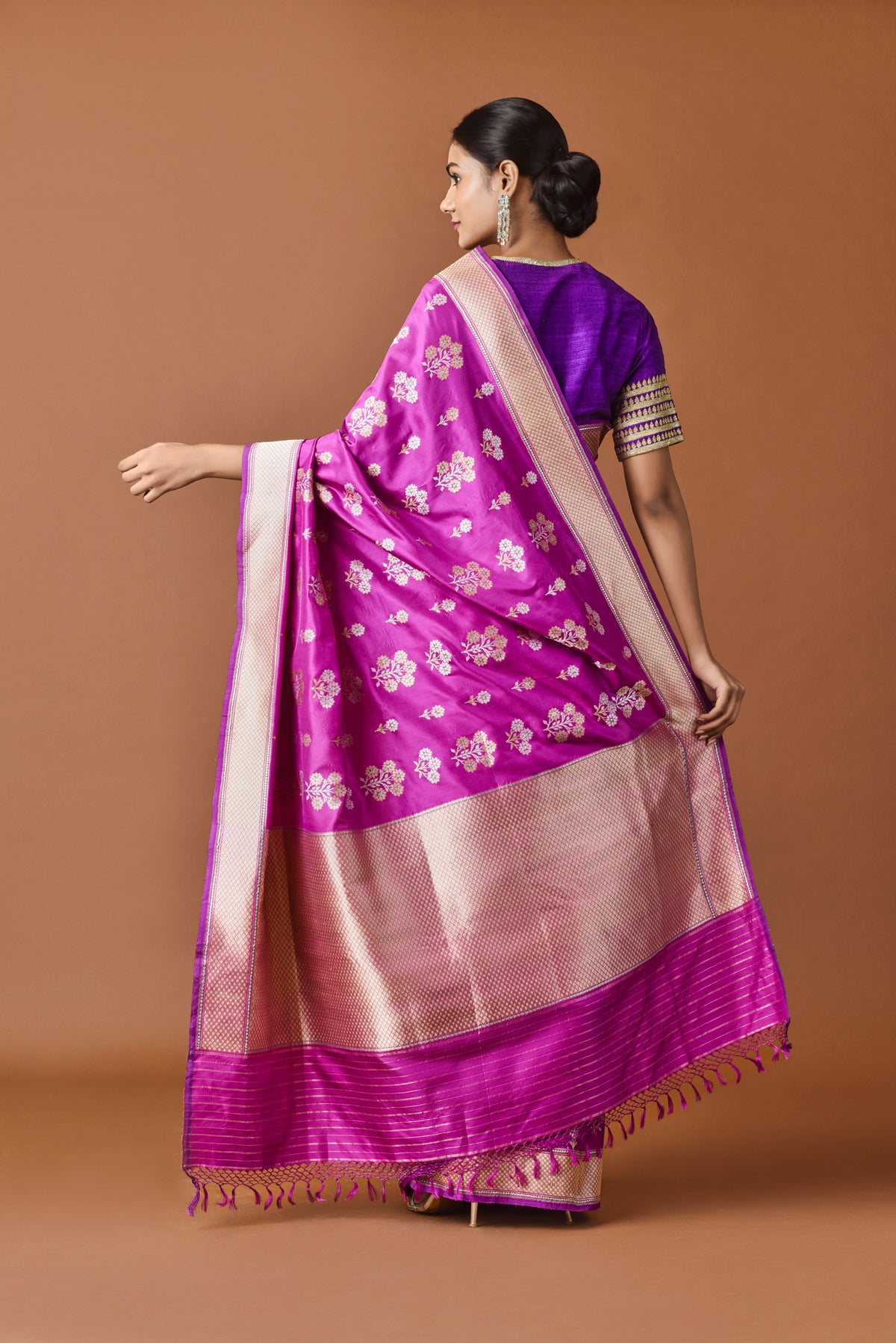 Banarasi Silk Phool Bahar Buta Saree