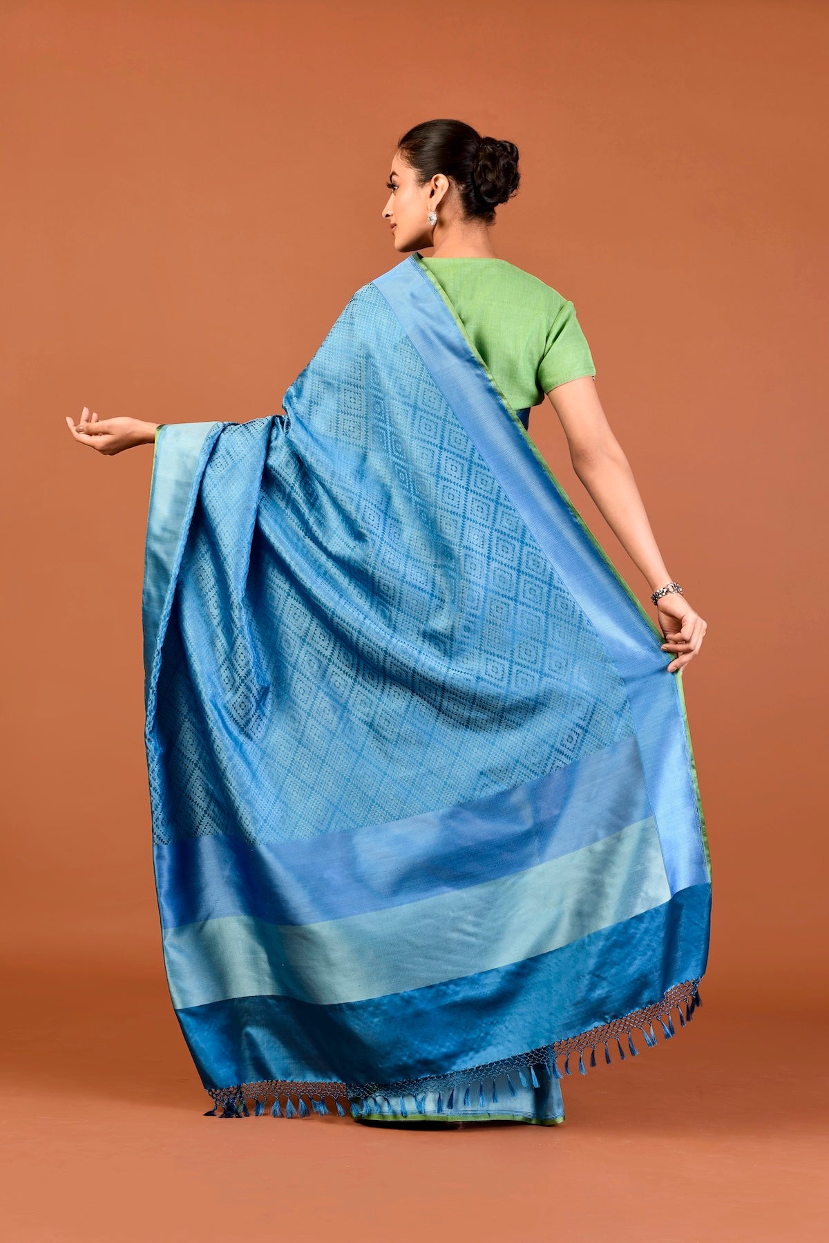 Banaras Silk Geometrical Design Saree – Teal Blue