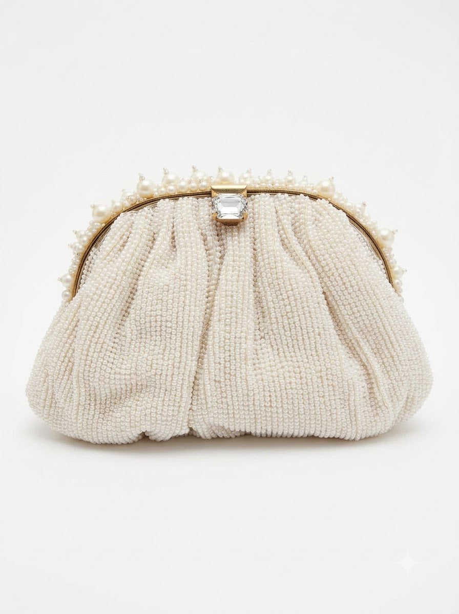 The Perla White Clutch