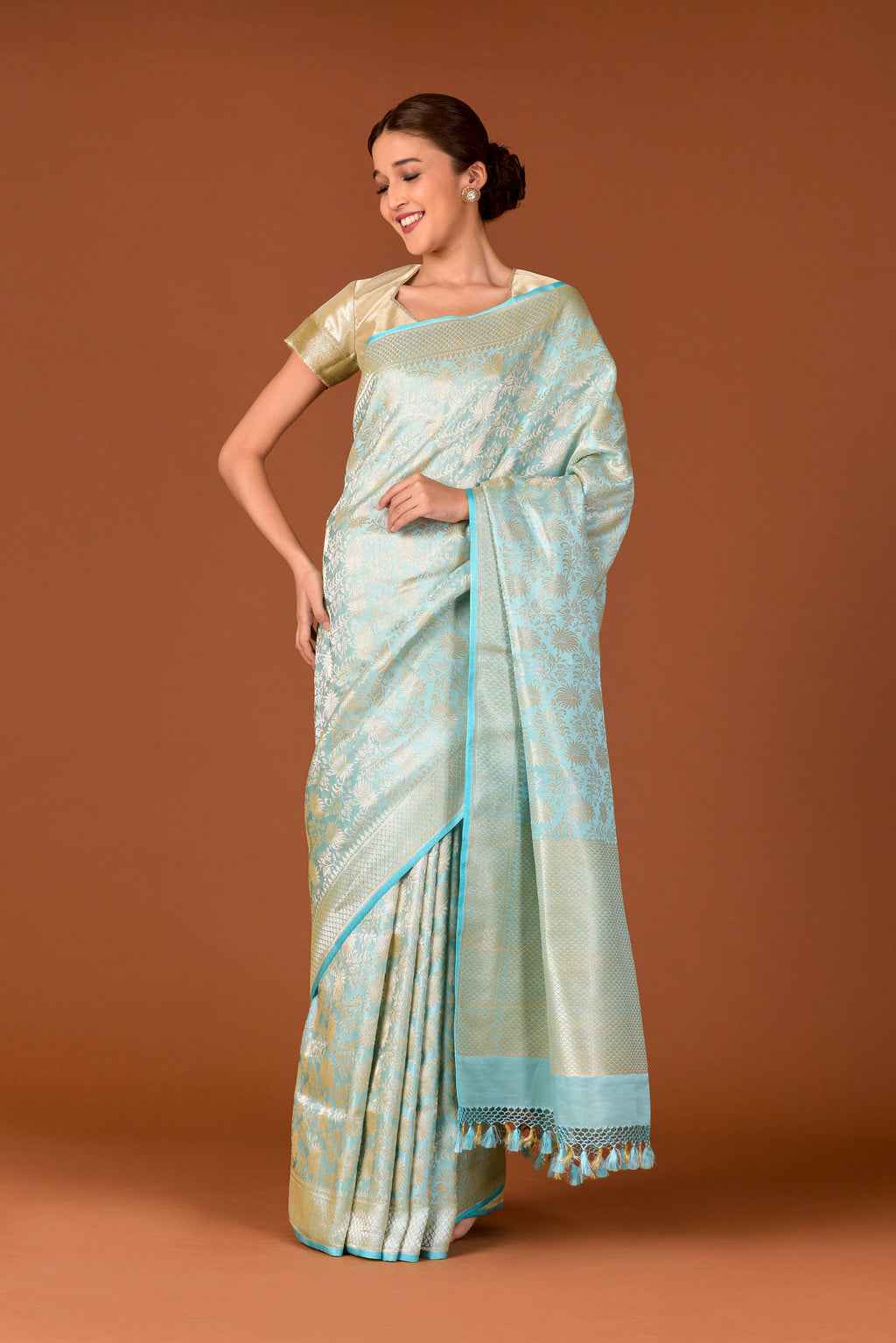 Banaras Satin Silk Saree – Aqua | All-Over Guldawari Gold & Silver Resham Floral Jaal | Lattice Zari Border | Handwoven Banarasi Festive Saree