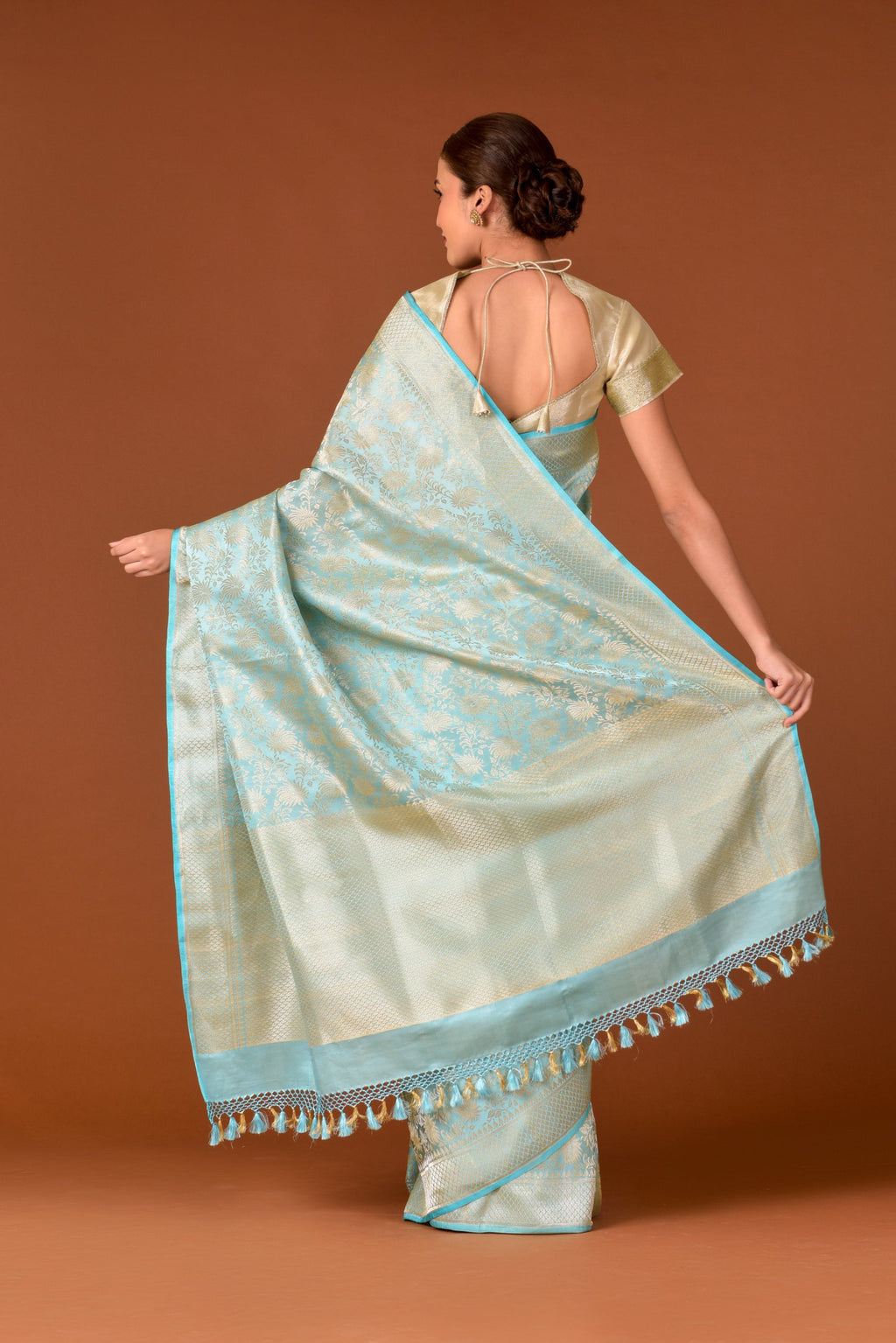 Banaras Satin Silk Saree – Aqua | All-Over Guldawari Gold & Silver Resham Floral Jaal | Lattice Zari Border | Handwoven Banarasi Festive Saree