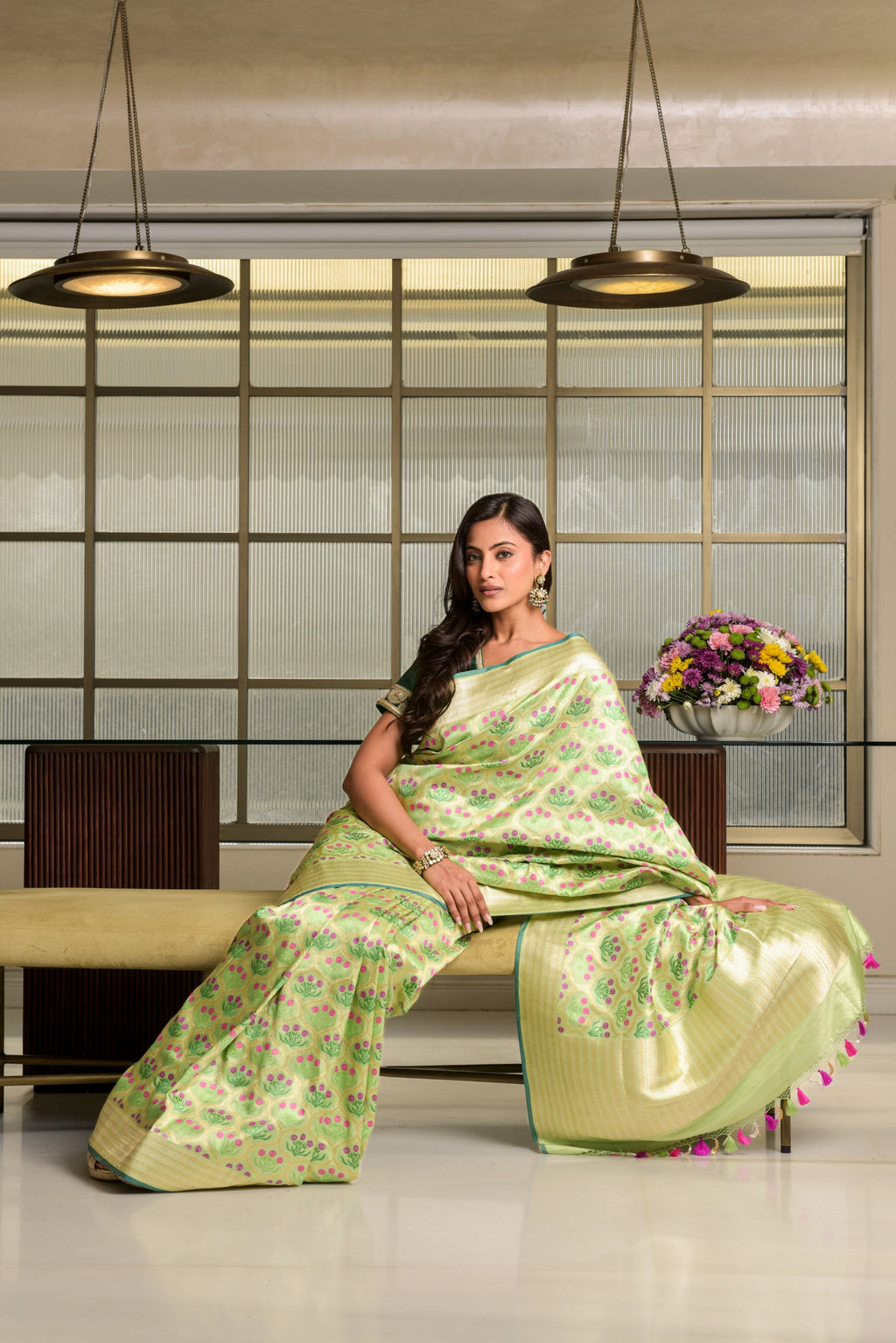 Banaras Katan Silk Saree – Pista Green | All-Over Bunch of Flowers Butti with Pink Berry Accents | Gold Tissue Zari Pallu | Handwoven Banarasi Festive Saree