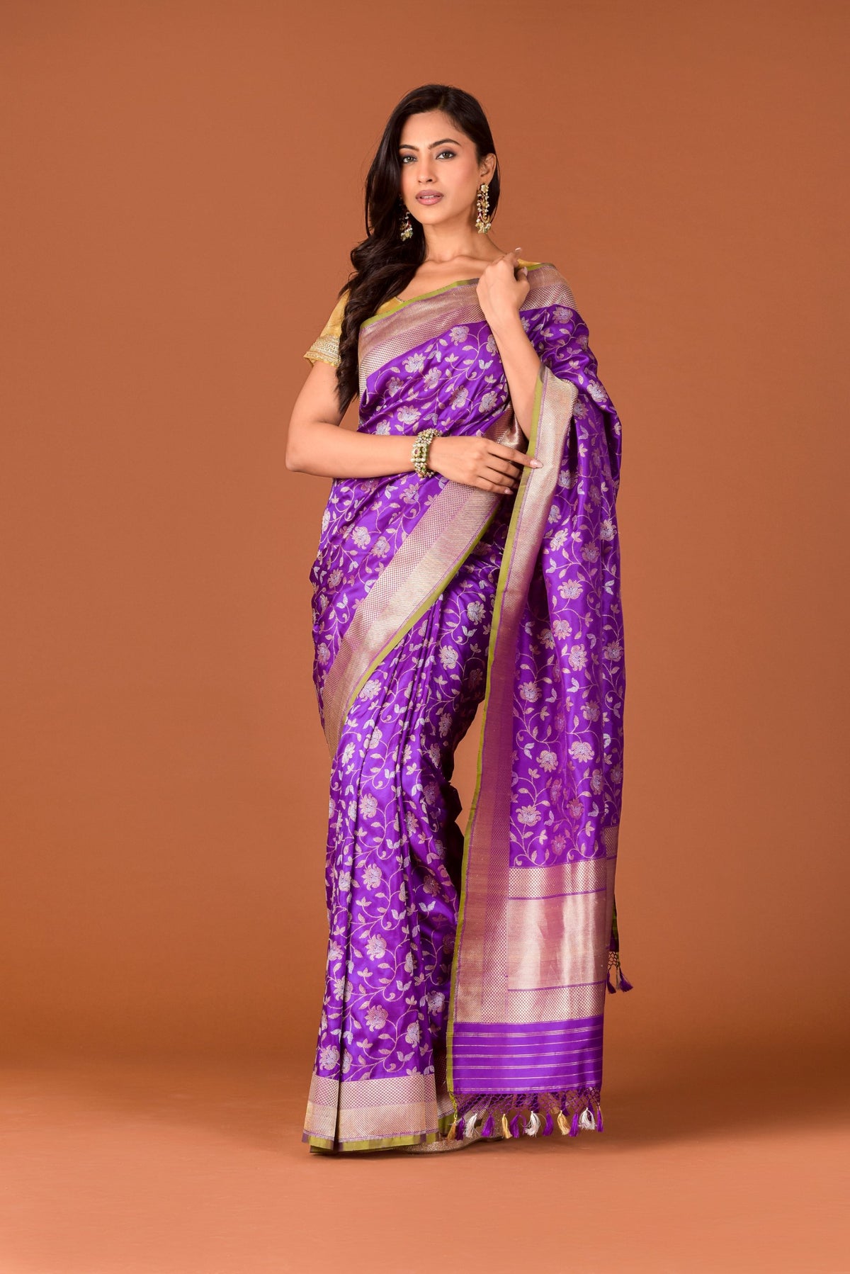 Banaras Katan Silk Saree – Purple | All-Over Bandhani Floral Vine Jaal in Silver Resham | Rose Gold Tissue Zari Border & Pallu | Handwoven Banarasi Bridal Saree