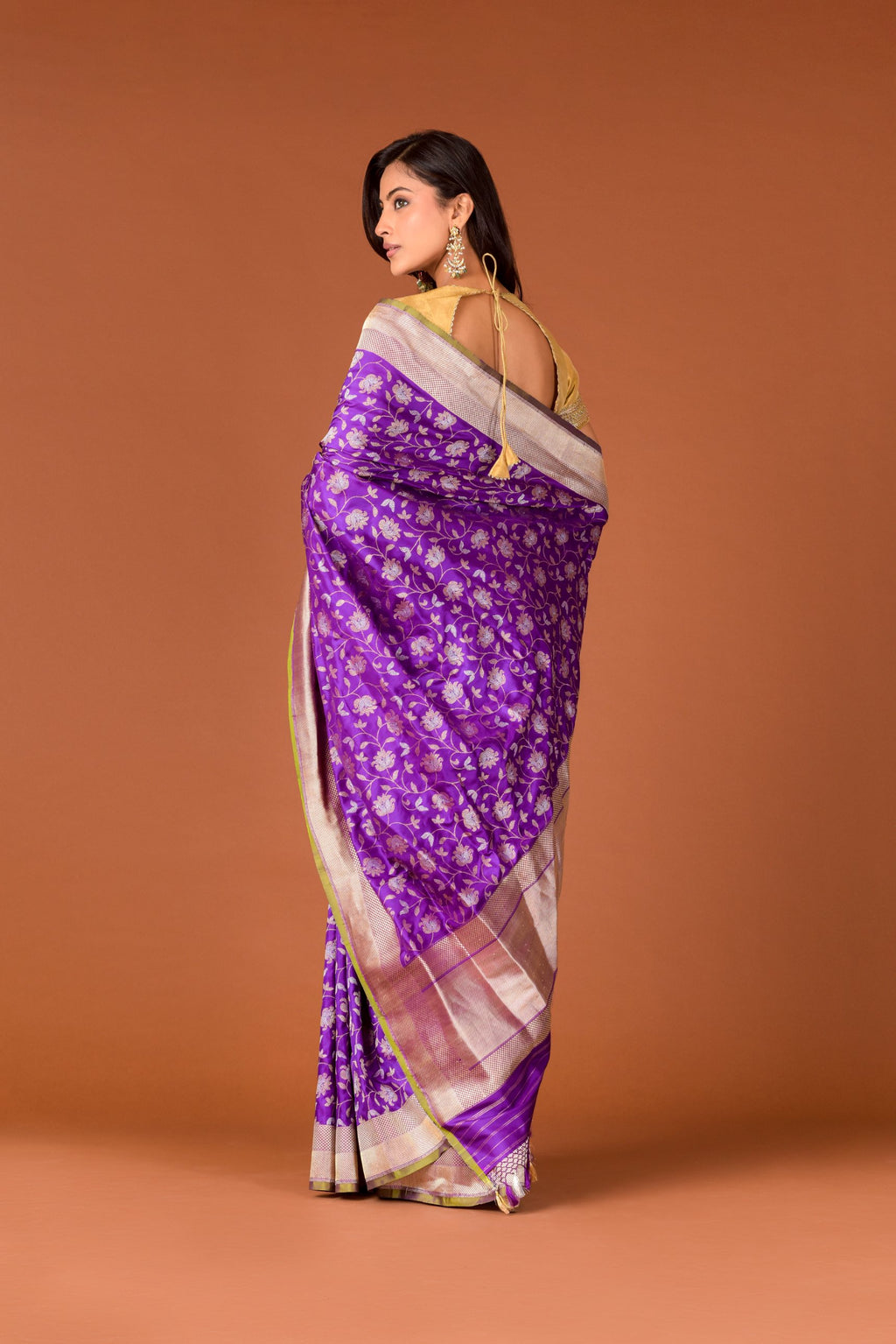 Banaras Katan Silk Saree – Purple | All-Over Bandhani Floral Vine Jaal in Silver Resham | Rose Gold Tissue Zari Border & Pallu | Handwoven Banarasi Bridal Saree
