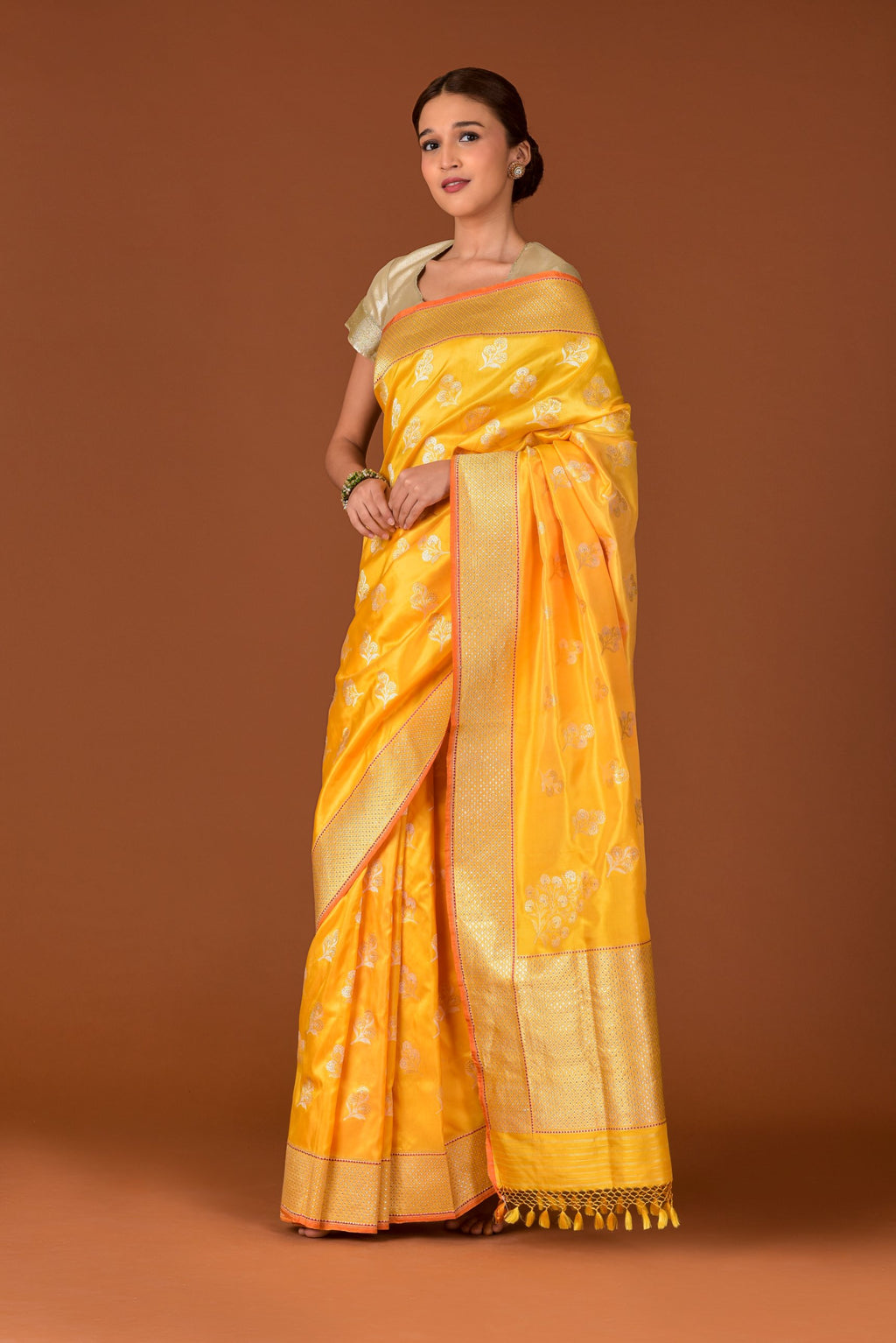 Banaras Katan Silk Saree – Sunshine Yellow | All-Over Phoolwari Butti in Silver Resham | Deep Gold Tissue Zari Border | Handwoven Banarasi Festive Saree