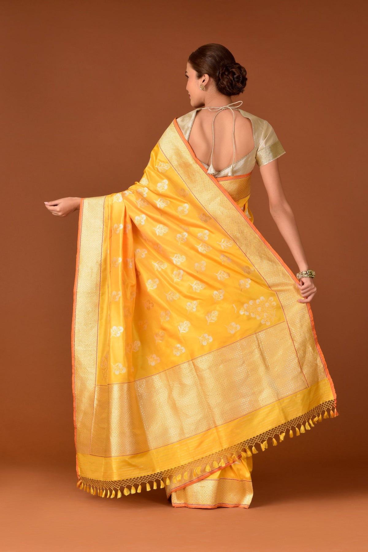 Banaras Katan Silk Saree – Sunshine Yellow | All-Over Phoolwari Butti in Silver Resham | Deep Gold Tissue Zari Border | Handwoven Banarasi Festive Saree