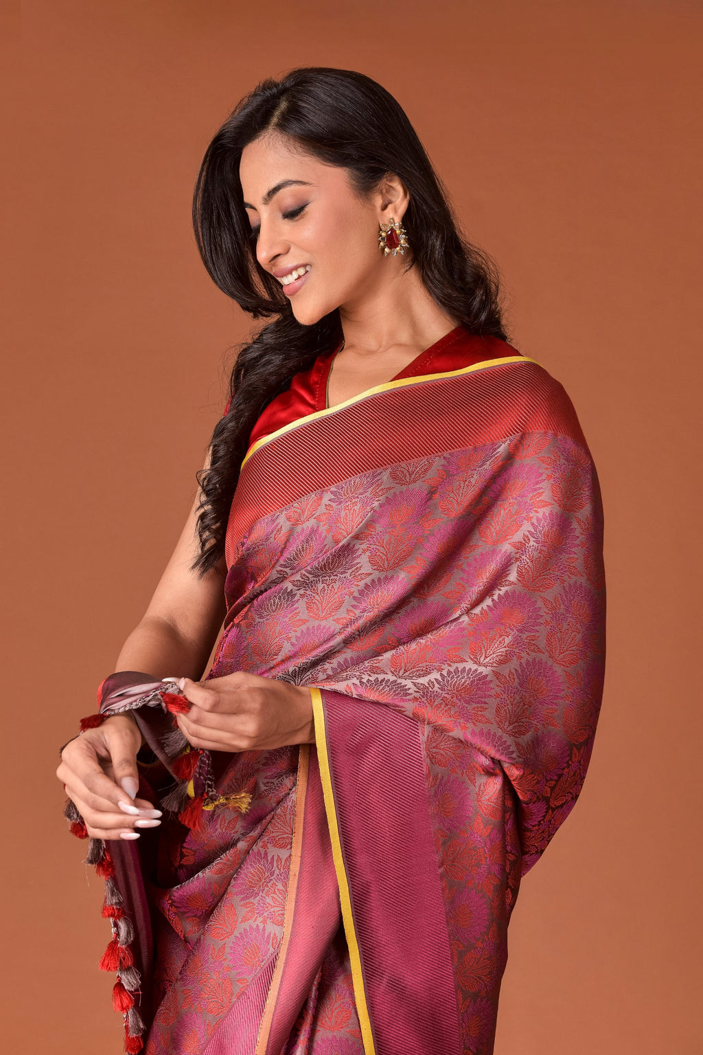 Banaras Satin Silk Saree – Wine Mauve | All-Over Lotus & Chrysanthemum Jaal in Multicolour Resham | Handwoven Banarasi Festive Saree