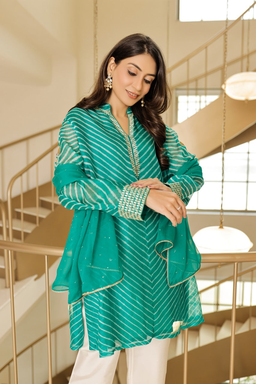 Kota Silk Leheriya Co-Ord Set with Scarf – Emerald Green