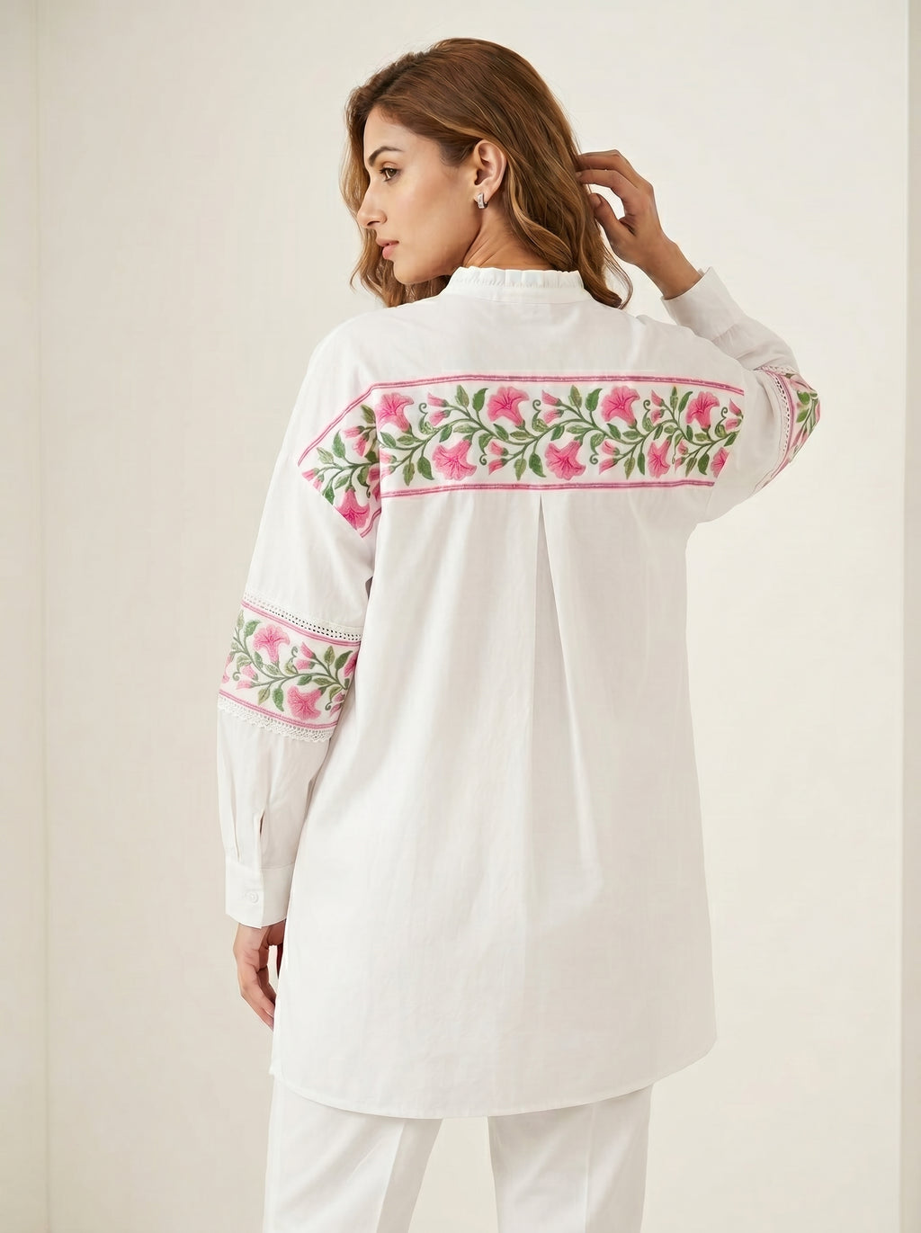 Chanderi Pink Floral Garland Embroidery Shirt – Off White | Women's Designer Ethnic Wear
