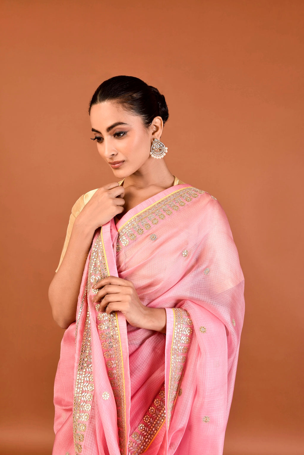 Kota Silk Gota Patti Round Buti With Flower Border Saree – Pink