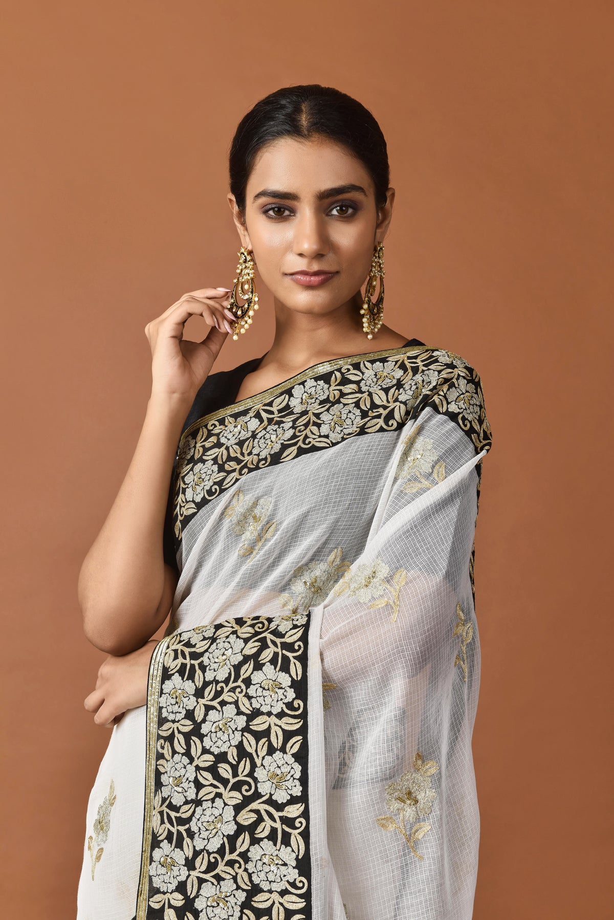 Kota Aari and Sequence Flower Border Buti Embroidery Saree - White