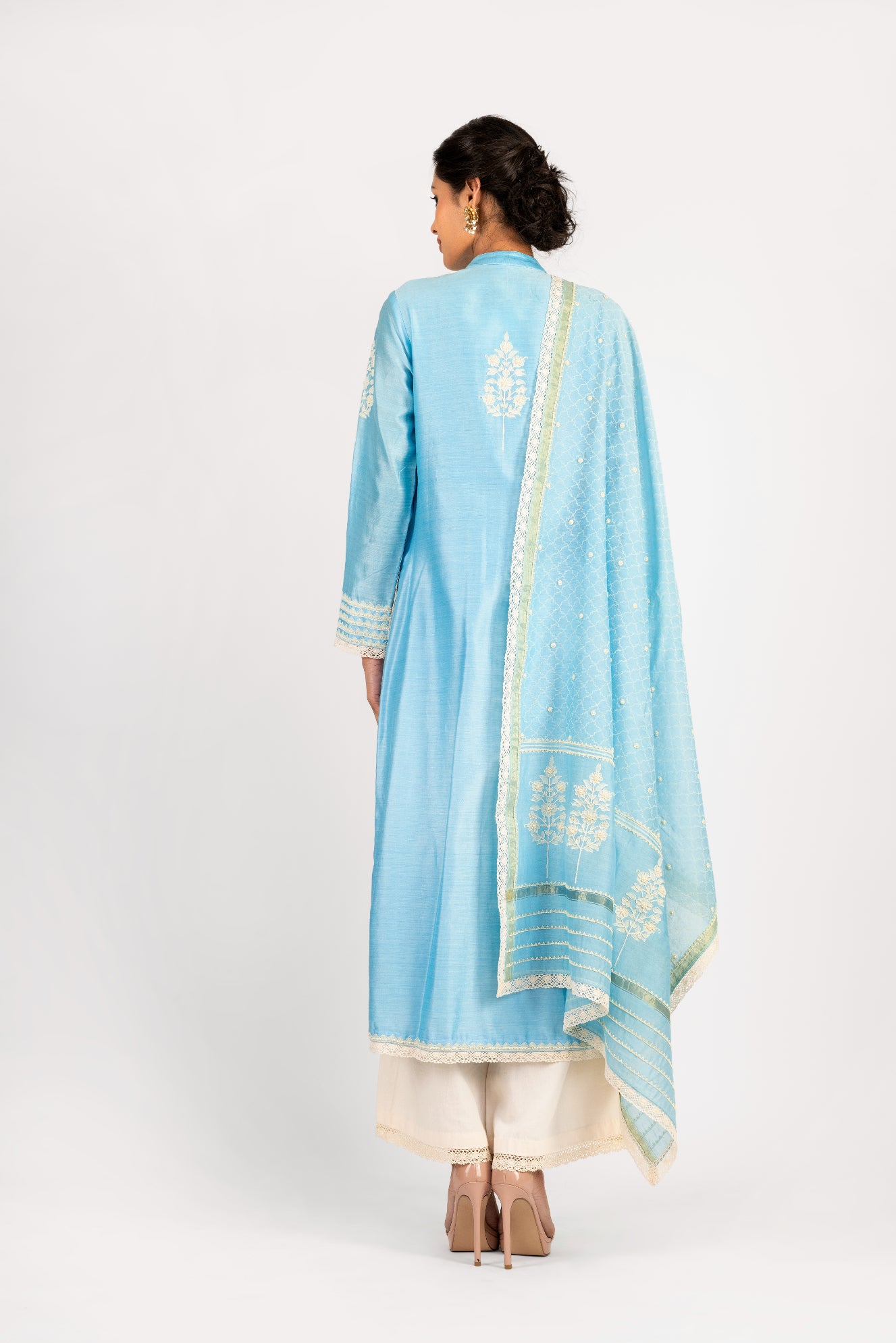 Woven Chanderi Khadi Print with Dori Embroidery & Lace and Pearl Highlighting